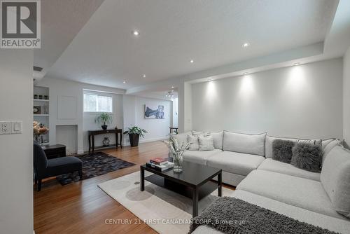 1595 Benjamin Drive, London, ON - Indoor Photo Showing Living Room