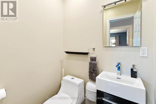 726 St Stephens Drive, London, ON - Indoor Photo Showing Bathroom
