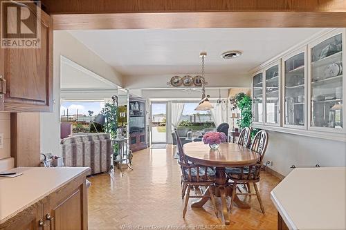 8280 Riverside Drive East, Windsor, ON - Indoor Photo Showing Dining Room