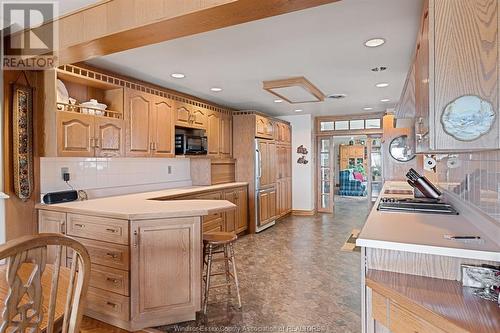 8280 Riverside Drive East, Windsor, ON - Indoor Photo Showing Kitchen