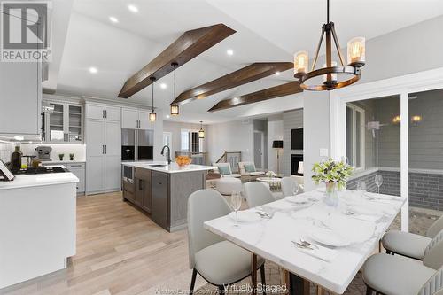 135 Valencia Drive, Chatham, ON - Indoor Photo Showing Dining Room