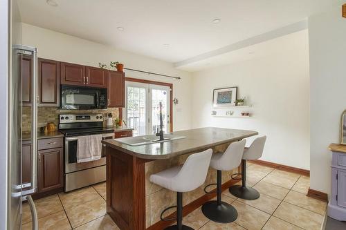153 Avondale Street, Hamilton, ON - Indoor Photo Showing Kitchen With Double Sink