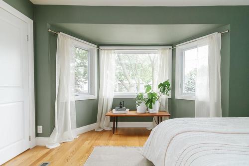 153 Avondale Street, Hamilton, ON - Indoor Photo Showing Bedroom