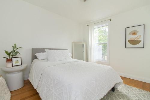 153 Avondale Street, Hamilton, ON - Indoor Photo Showing Bedroom