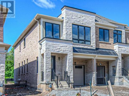 1352 Almonte Drive, Burlington (Tyandaga), ON - Outdoor With Facade