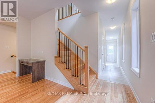 1352 Almonte Drive, Burlington (Tyandaga), ON - Indoor Photo Showing Other Room