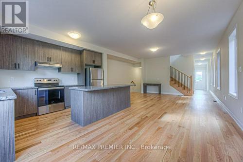 1352 Almonte Drive, Burlington (Tyandaga), ON - Indoor Photo Showing Kitchen