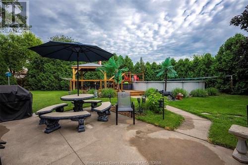 3220 Candlewood Crescent, Windsor, ON - Outdoor With Backyard
