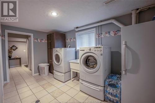 3220 Candlewood Crescent, Windsor, ON - Indoor Photo Showing Laundry Room