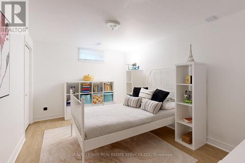 3177 Renton Road E, Burlington, ON - Indoor Photo Showing Bedroom