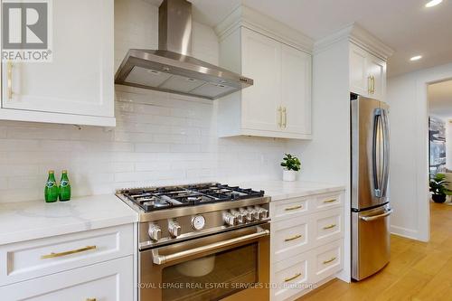 3177 Renton Road E, Burlington, ON - Indoor Photo Showing Kitchen With Stainless Steel Kitchen With Upgraded Kitchen