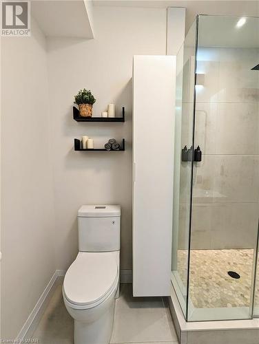 29 Hurst Avenue, Kitchener, ON - Indoor Photo Showing Bathroom