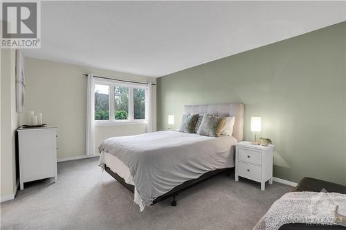 24 Meadowbreeze Drive, Ottawa, ON - Indoor Photo Showing Bedroom