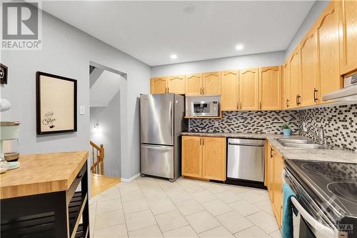 24 Meadowbreeze Drive, Ottawa, ON - Indoor Photo Showing Kitchen With Stainless Steel Kitchen With Double Sink