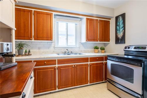 276 Bowman Street, Hamilton, ON - Indoor Photo Showing Kitchen With Double Sink