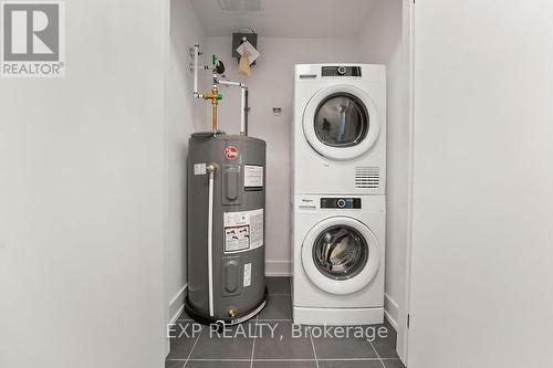 506 - 4 Spice Way, Barrie, ON - Indoor Photo Showing Laundry Room