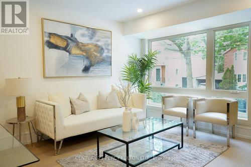 20 Haig Avenue, Toronto, ON - Indoor Photo Showing Living Room