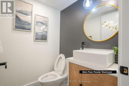 20 Haig Avenue, Toronto, ON - Indoor Photo Showing Bathroom