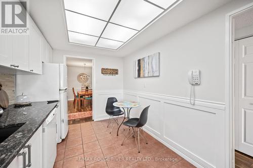 #407 - 1555 Finch Avenue E, Toronto, ON - Indoor Photo Showing Kitchen