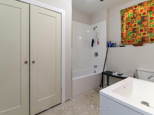 48 Allegra Dr, Wasaga Beach, ON - Indoor Photo Showing Bathroom