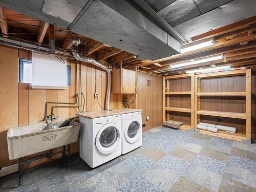 18 Terra Cotta Cres, Brampton, ON - Indoor Photo Showing Laundry Room