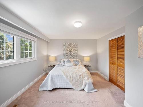 18 Terra Cotta Cres, Brampton, ON - Indoor Photo Showing Bedroom