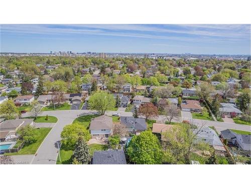 32 Parkview Pl, Brampton, ON - Outdoor With View