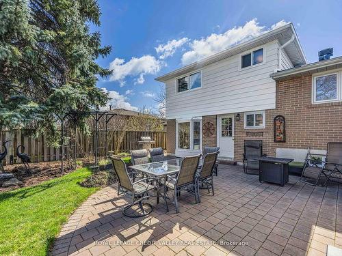 25 Caledon Cres, Brampton, ON - Outdoor With Deck Patio Veranda