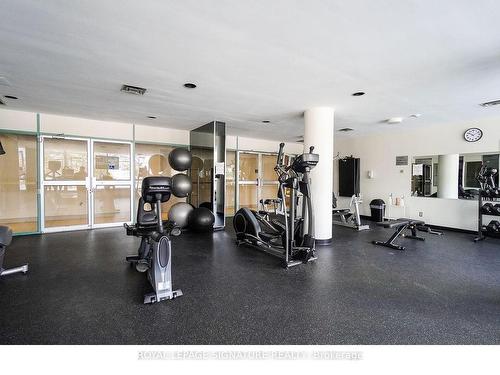 711-4460 Tucana Crt, Mississauga, ON - Indoor Photo Showing Gym Room