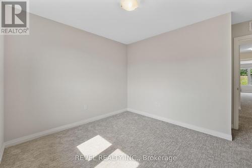 21 - 4552 Portage Road, Niagara Falls, ON - Indoor Photo Showing Other Room