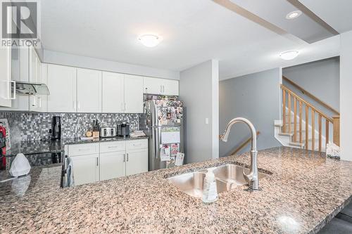 124 Summit Ridge Drive, Guelph (Grange Hill East), ON - Indoor Photo Showing Kitchen With Double Sink