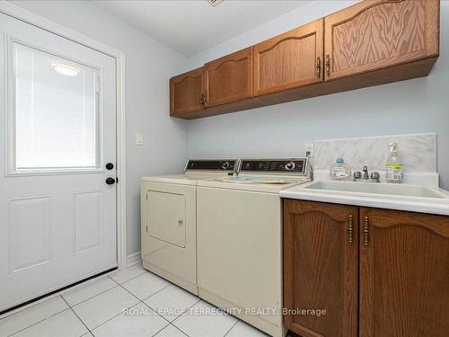 87 Arthur Ave, Barrie, ON - Indoor Photo Showing Laundry Room