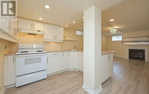 103 Gore Drive, Barrie, ON - Indoor Photo Showing Kitchen