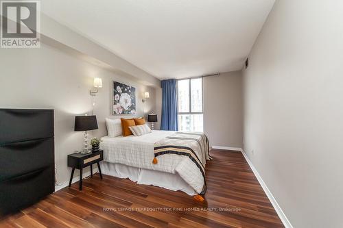 1905 - 115 Hillcrest Avenue, Mississauga, ON - Indoor Photo Showing Bedroom