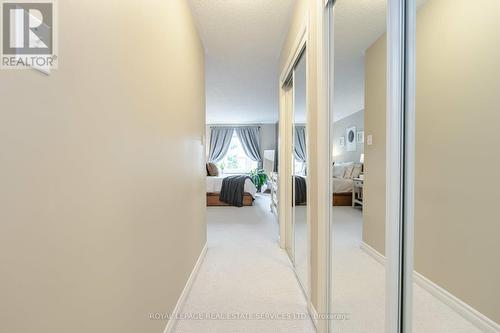 10 Harnesworth Crescent, Hamilton, ON - Indoor Photo Showing Other Room