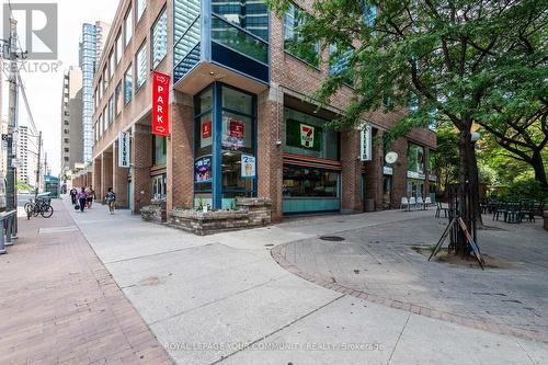 207A - 1033 Bay Street, Toronto, ON 