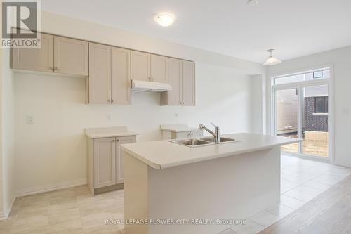 27 Lonsdale Road, Haldimand, ON - Indoor Photo Showing Kitchen With Double Sink