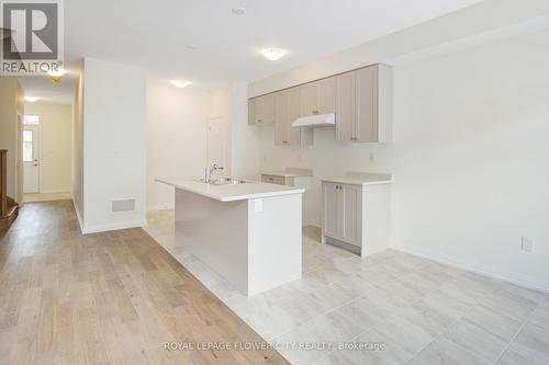 27 Lonsdale Road, Haldimand, ON - Indoor Photo Showing Kitchen