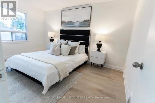 70 Bunnell Crescent, Toronto, ON - Indoor Photo Showing Bedroom