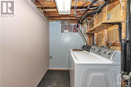 181 Crerar Avenue, Ottawa, ON - Indoor Photo Showing Laundry Room