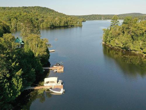 Bord de l'eau - Ch. Du Lac-À-La-Truite, La Minerve, QC 