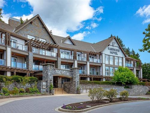 113/115 D-1376 Lynburne Pl, Langford, BC - Outdoor With Facade