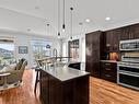 1831 Primrose Cres, Kamloops, BC  - Indoor Photo Showing Kitchen With Double Sink With Upgraded Kitchen 