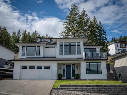 1713 Balsam Place, Kamloops, BC - Outdoor With Facade