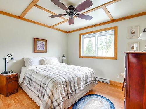 4994 Ian Ave, Port Alberni, BC - Indoor Photo Showing Bedroom