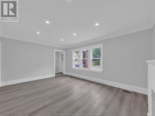 729 Campbell Avenue, Windsor, ON - Indoor Photo Showing Other Room
