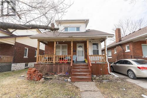 1531 Windsor Avenue, Windsor, ON - Outdoor With Deck Patio Veranda