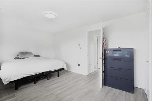 1250 Limeridge Road E|Unit #31, Hamilton, ON - Indoor Photo Showing Bedroom