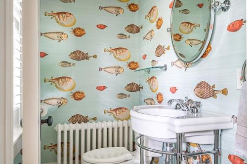 3014 Balmoral Avenue, Burlington, ON - Indoor Photo Showing Bathroom