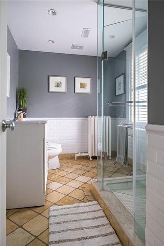3014 Balmoral Avenue, Burlington, ON - Indoor Photo Showing Bathroom
